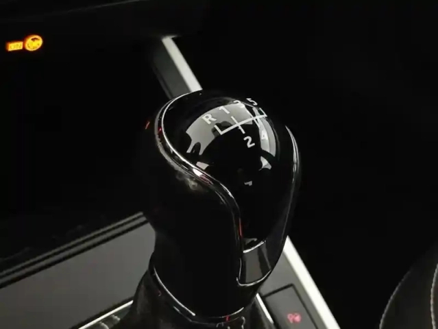 Seat Arona 1.0 ecotsi 95 ch start/stop bvm5 xcellence — photo 24