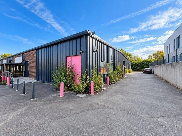 Local commercial 276 m²
