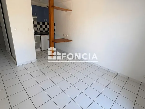 Studio 1 pièce 19 m²