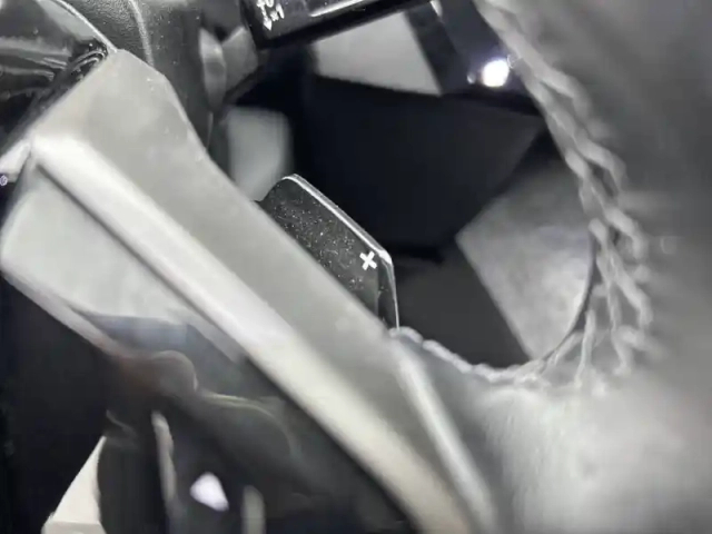 Peugeot 3008 hybrid 145 e-dcs6 — photo 73