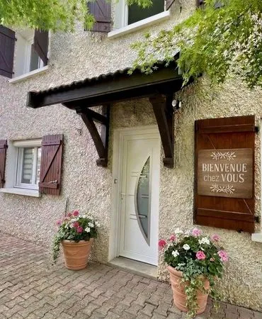 Maison familiale 5 chambres / piscine / au calme