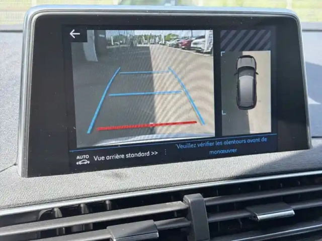 Peugeot 3008 puretech 130ch s&amp;s bvm6 — photo 23