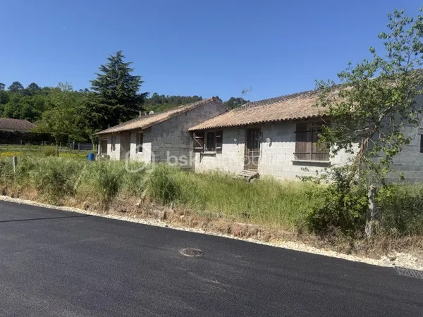 Maison 8 pièces 239 m²