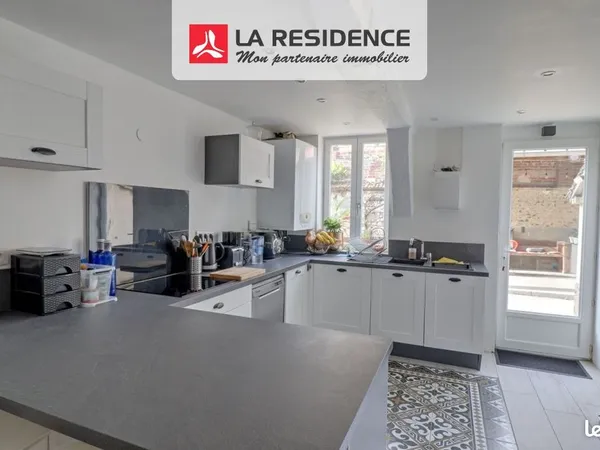 Maison de ville 8 pièces 210 m²