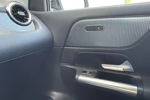 Mercedes Gla 180 7g-dct — photo 65