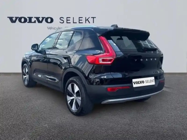 Volvo Xc40 t2 129ch momentum business geartronic 8 — photo 3