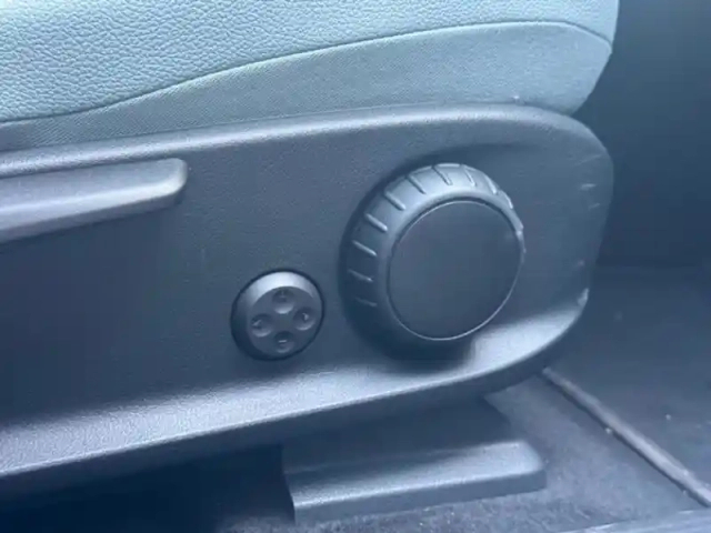 Mercedes Eqa 250+ — photo 16