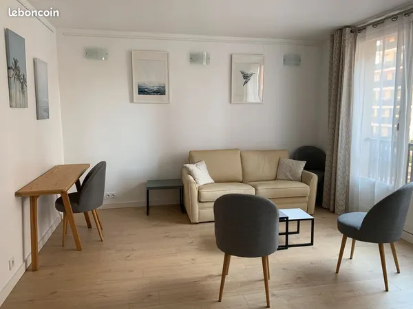 Studio 33m² Boulogne plein centre sur jardin intérieur