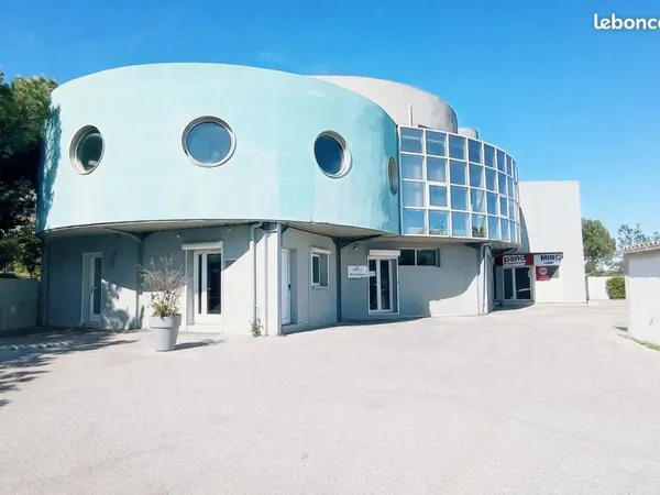 Local 112 m² La Seyne-sur-Mer