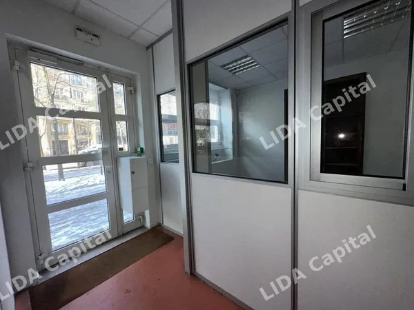 Boutique 3 pièces 153 m²