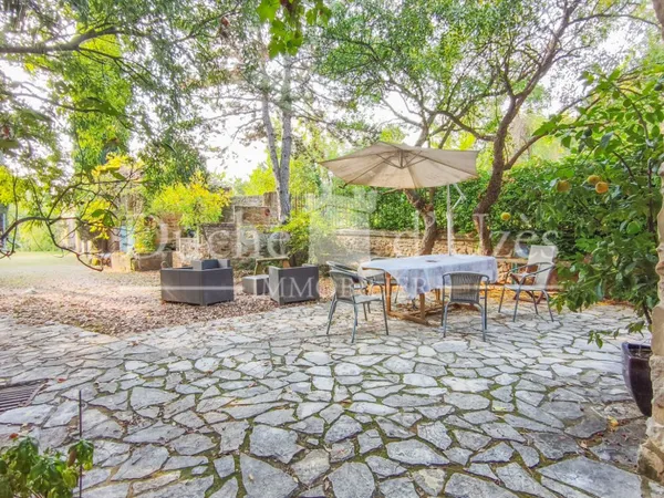 Maison de caractère 13 pièces 438 m²