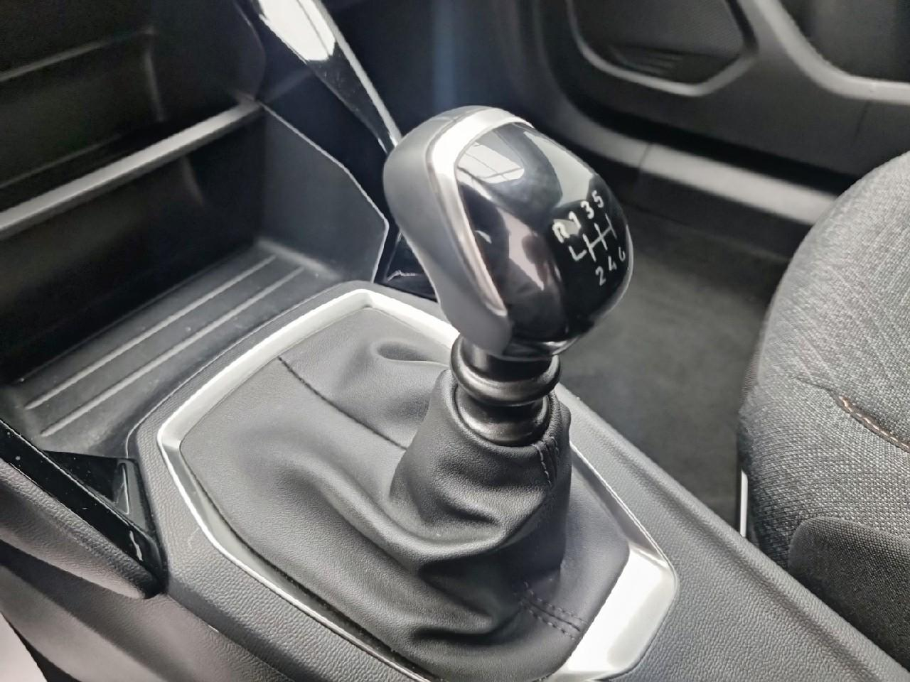 Peugeot 2008 100 s&s bvm6 style — photo 17