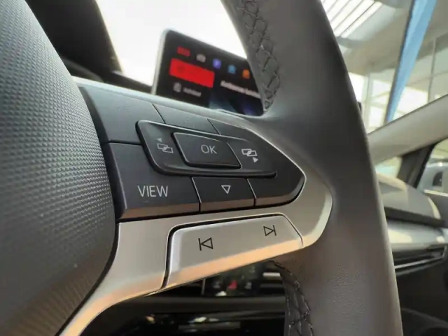 Volkswagen Golf 1.5 ehybrid 204 dsg6 — photo 56