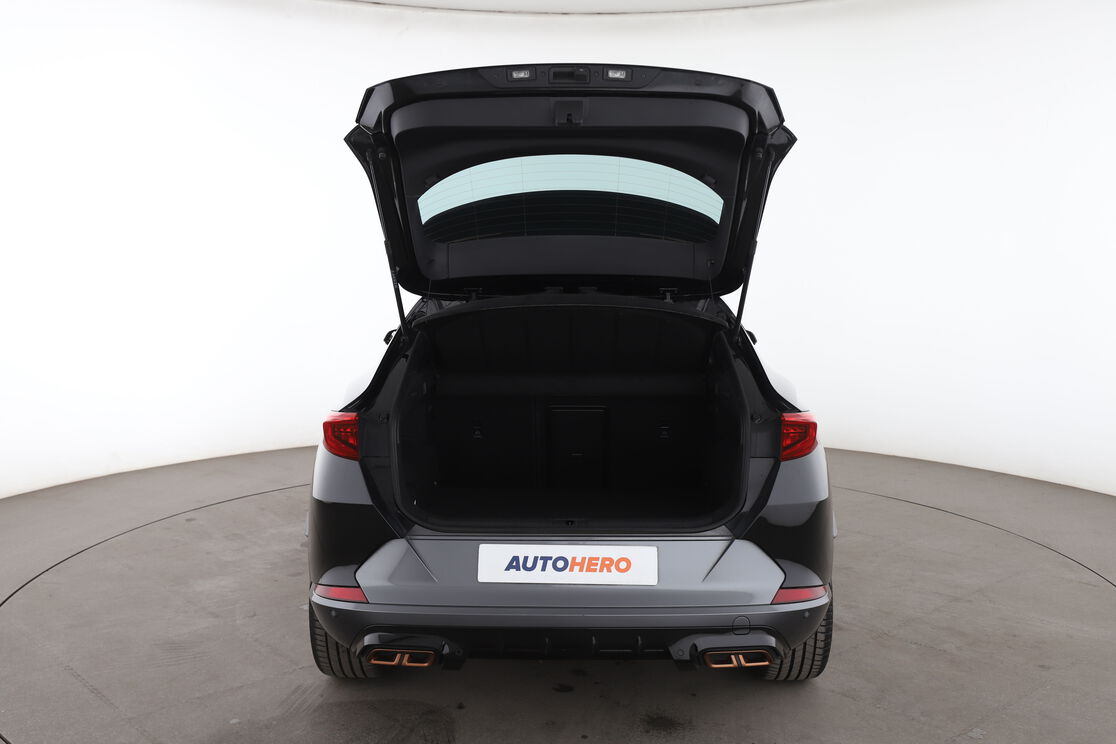 Cupra Formentor 1.4 e-HYBRID VZ DSG6 — photo 15