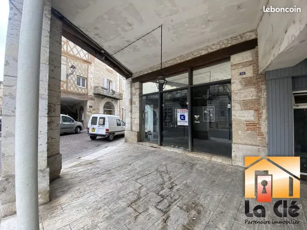 Local 64 m² Agen