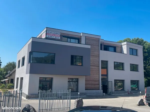 Lot de 252m2 en RDC