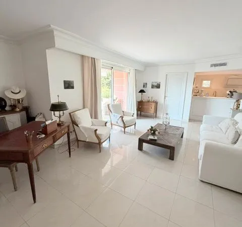 Appartement 4 pièces Cannes Montrose