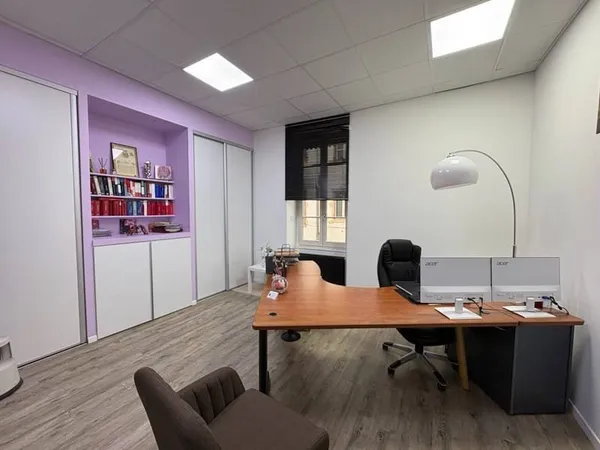 Bureaux 137 m²