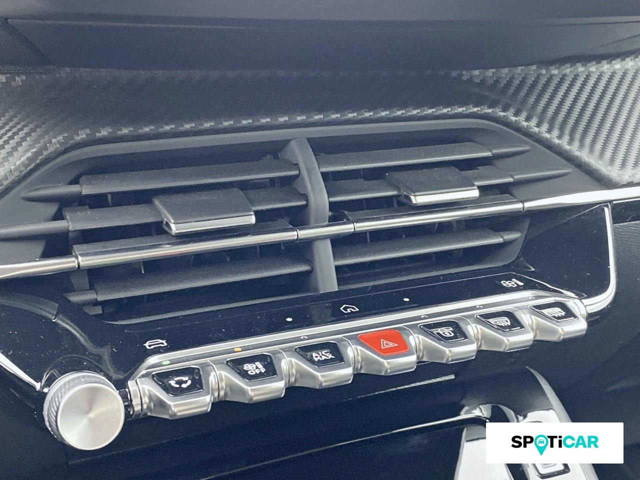 Peugeot 208 e-208 136ch 50 kwh allure — photo 15