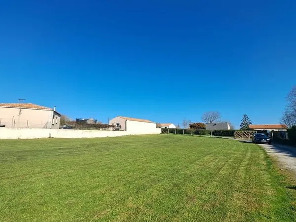 Terrain 1840 m²