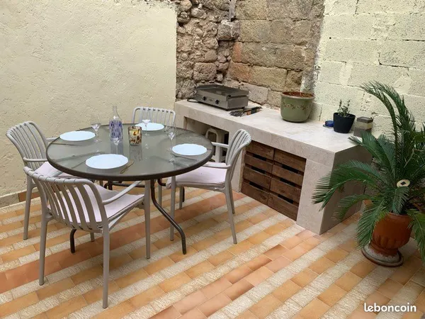 Maison de village meublée avec terrasse et clim