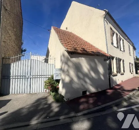 Maison 10 pièces 220 m²