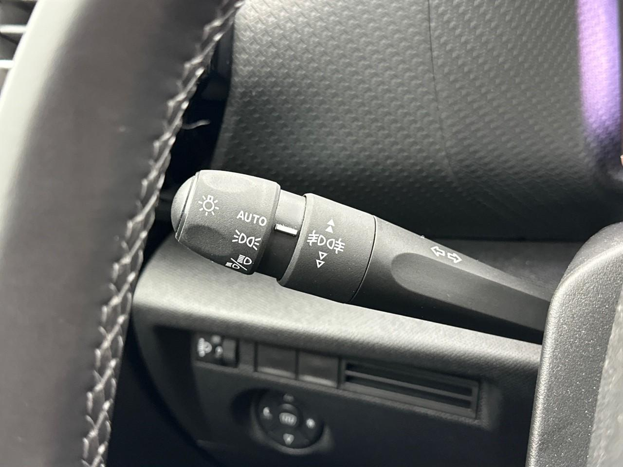 Citroën C4 puretech 130 s&s eat8 shine — photo 17