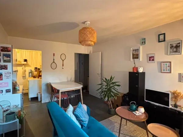 Appartement * 2 Pièces * 38 M² * 44000 Nantes * 494 * 35 * 529