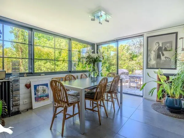 Maison 7 pièces 200 m²