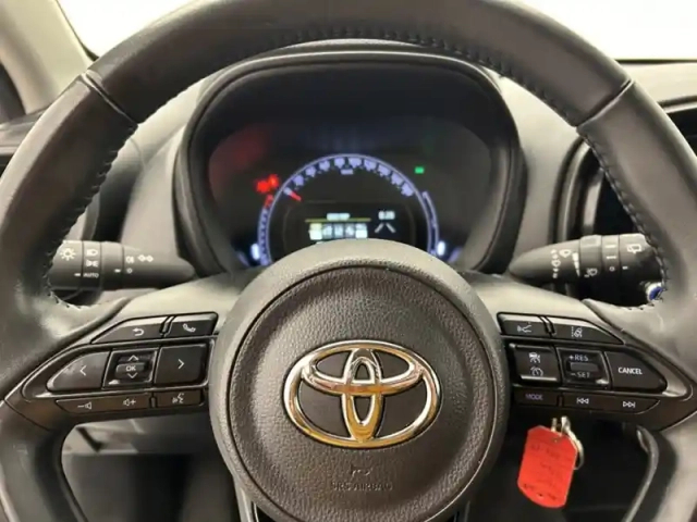 Toyota Aygo 1.0 vvt-i 72 dynamic ch bvm5 . — photo 11