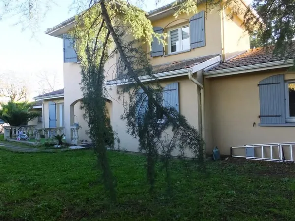 Maison 6 pièces 142 m²