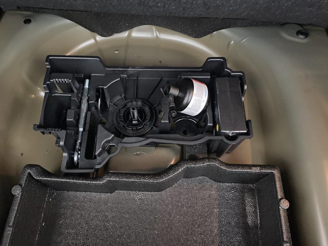 Peugeot 2008 hybrid 145 ch e-dcs6 allure — photo 16