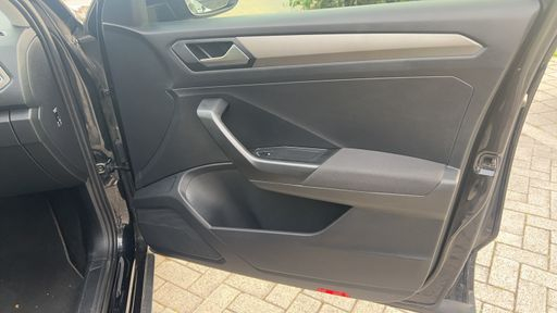 Volkswagen T-Roc 1.5 TSI 150 DSG7 - Lounge – 2020 – 68124 km – Essence – Boîte Automatique — photo 31