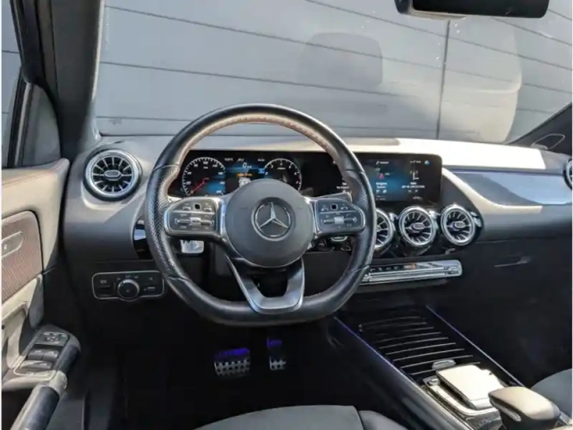 Mercedes Gla 200 — photo 12