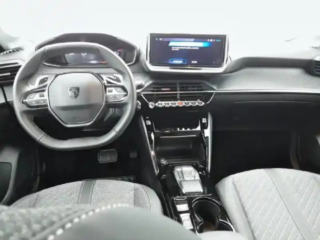 Peugeot 208 hybrid 110 e-dcs6 — photo 8