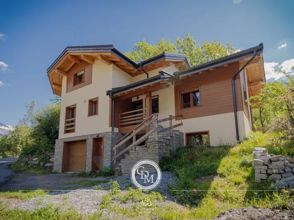 Maison 7 pièces 186 m²
