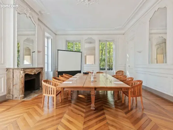 Bureaux 216 m²