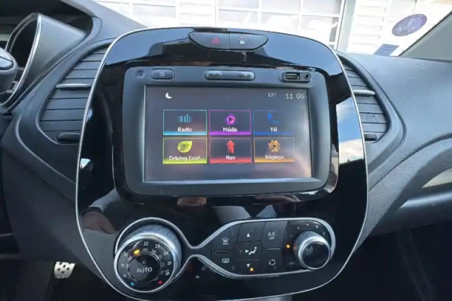 Renault Captur tce 120 energy — photo 15