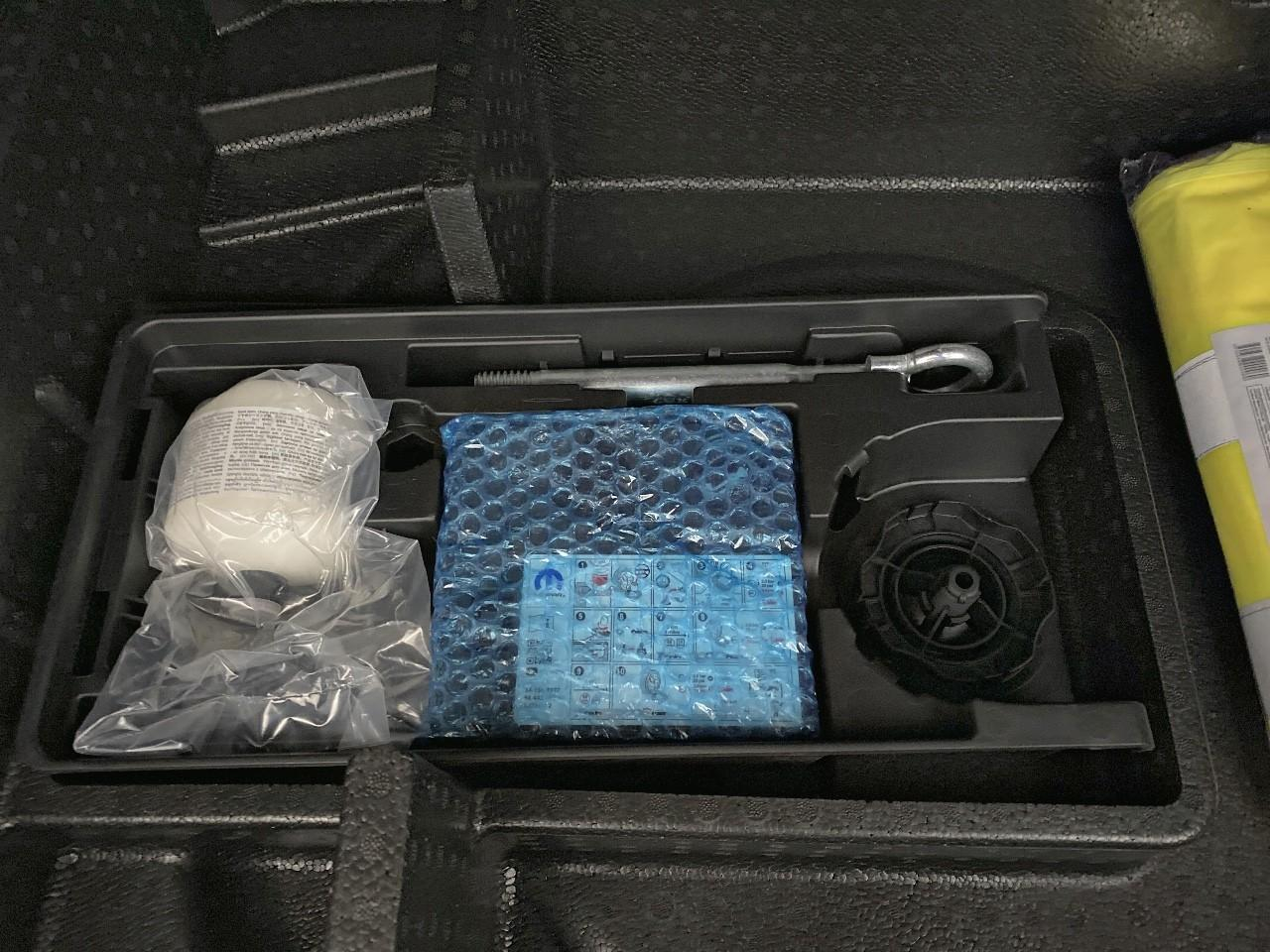 Peugeot 308 sw hybrid 145 e-dcs6 allure — photo 12