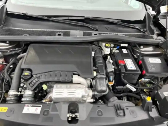 Peugeot 2008 puretech 130 s&amp;s eat8 — photo 92