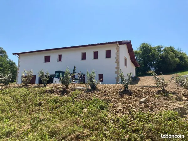 Maison neuve à louer à Urcuit
