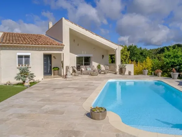 Villa 6 pièces 143 m²