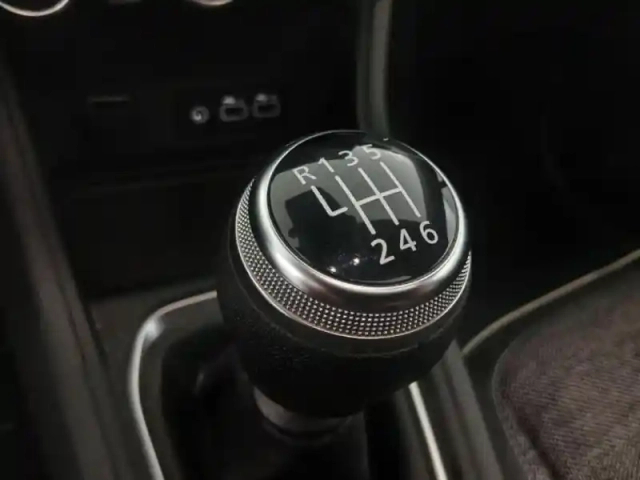 Renault Captur 1.0 tce 90ch techno — photo 15