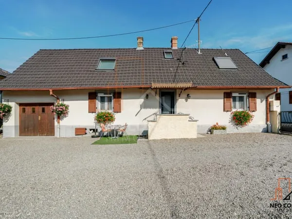 * SESSENHEIM - Maison alsacienne rénovée de 87 m² disponible à la vente ! *