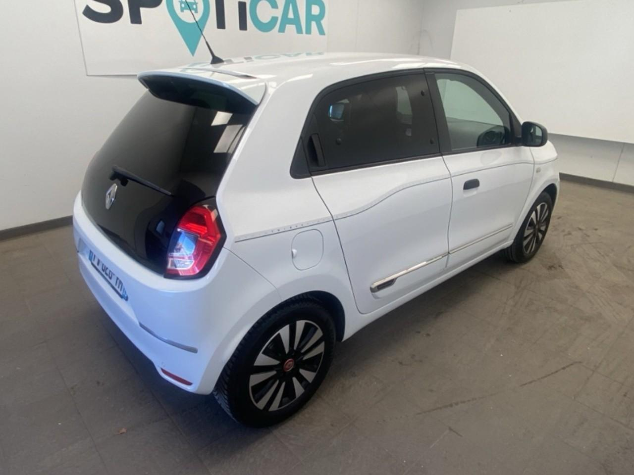 Renault Twingo iii tce 95 edc signature — photo 4