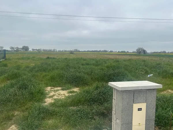 Terrain 482 m²