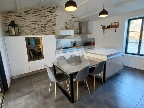 MAISON MEUBLEE A LOUER LES SABLES