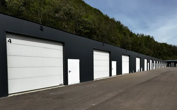 Garage/Parking 100 m²