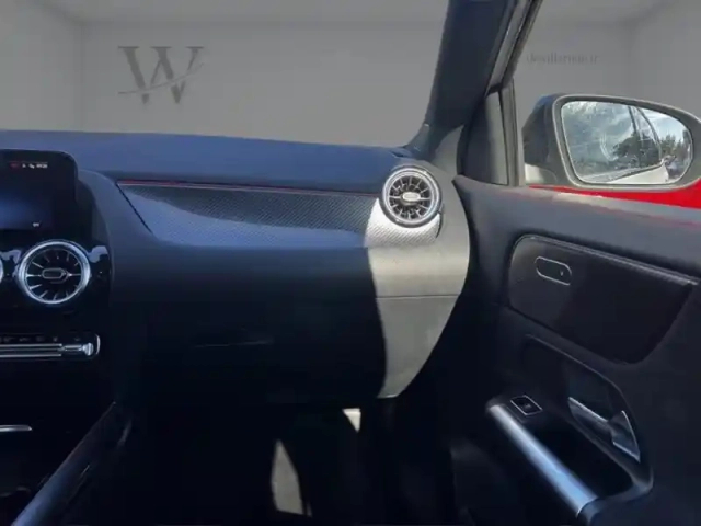 Mercedes Gla 250 e hybrid eq amg line — photo 15