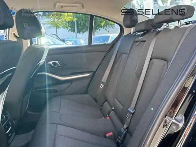 Bmw Serie 3 série 3 330ea 292ch business design 10cv — photo 17